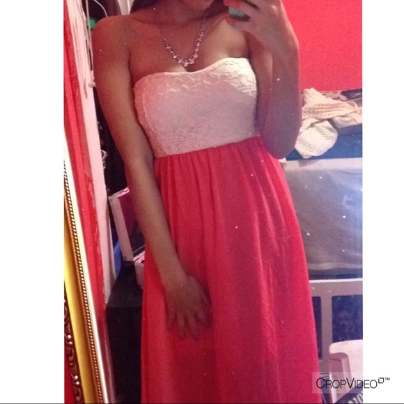 Sundress - Picture 2 of 3